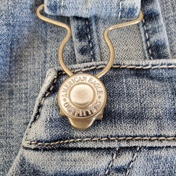 AMERICAN EAGLE Sz 6 Blue Denim Jean Overall Mini Dress Front Zip Straps Stretch - Picture 13 of 14